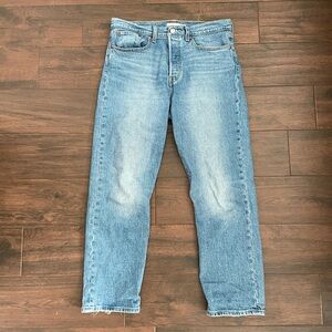 Levi’s blue jeans wedgie straight